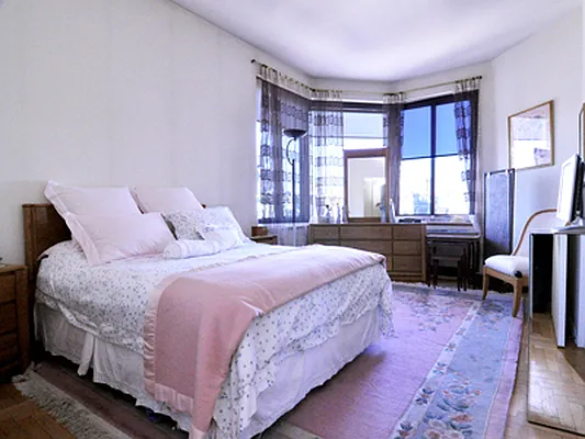 Sold by Levan Real Estate | media 2