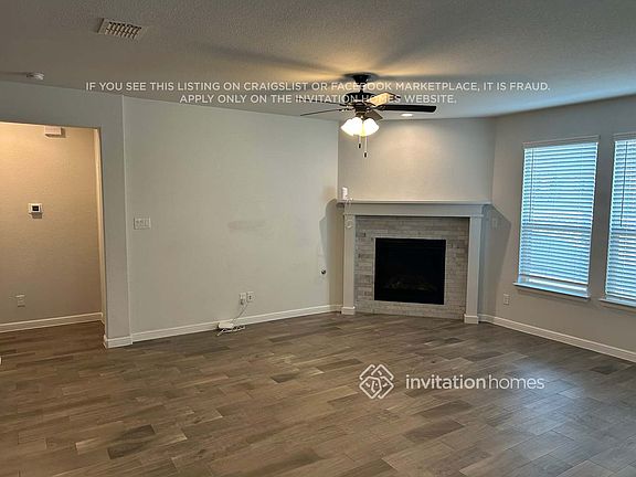 3rd image of 2512 Candle Ln