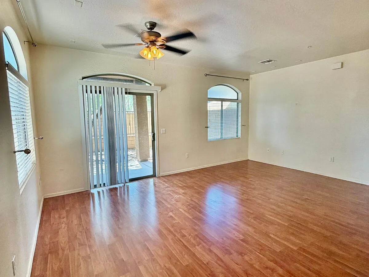2250 E Deer Valley Rd #21, Phoenix, AZ, 85024 — Photo 2