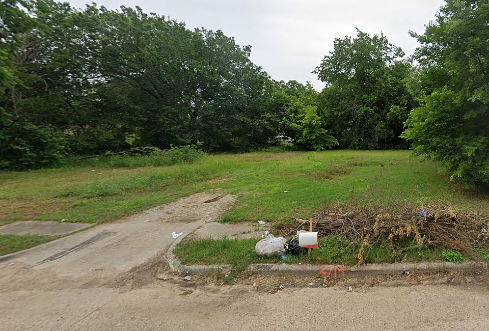 1st image of 2719 Hector St