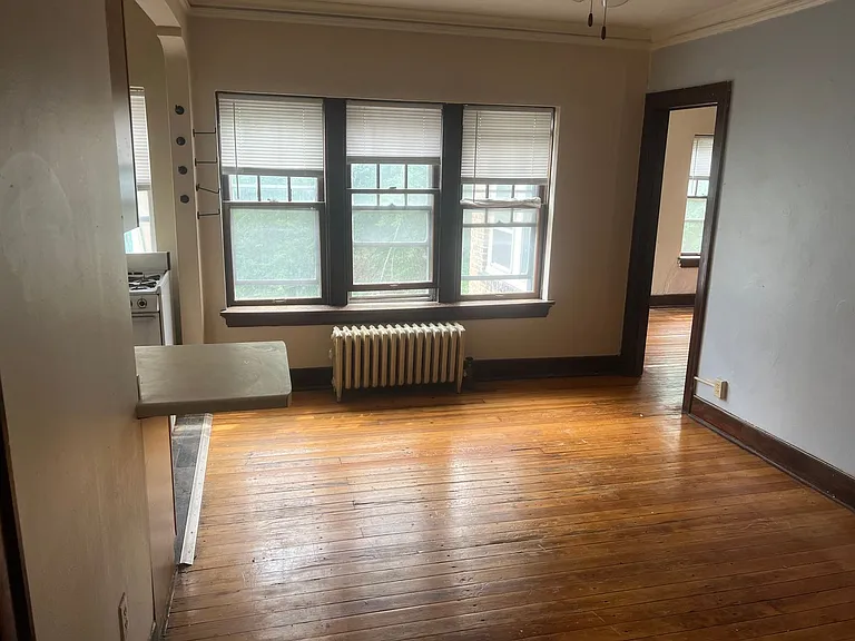1521 N Franklin Pl — Photo 7