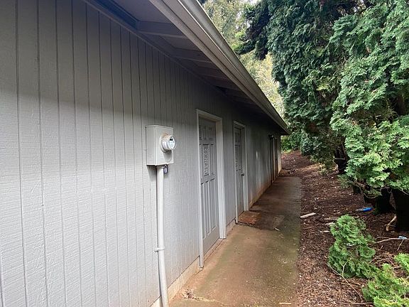 3rd image of 2176-2182 Nomad Ct SE