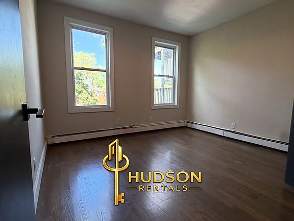 3rd image of 159 Prospect Ave APT 2