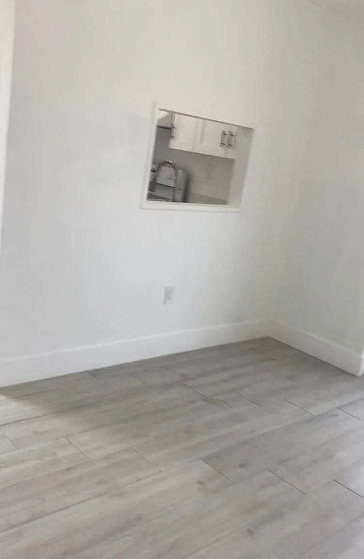 1 bed, 700 sqft, $1,800 — Photo 2