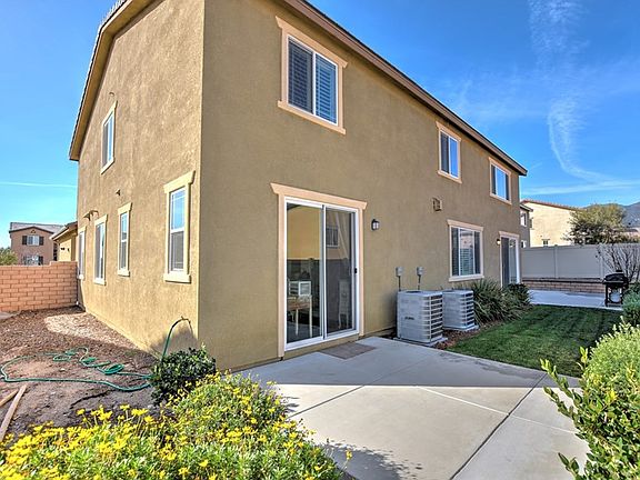 4th image of 4075 Grand Fir Ln