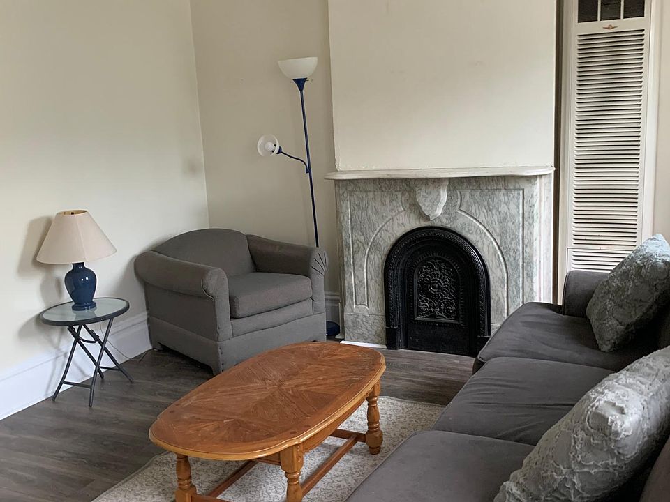 1st image of 28 Christie St Floor 3