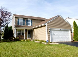 1360 Windsor Ln, Grayslake, IL 60030