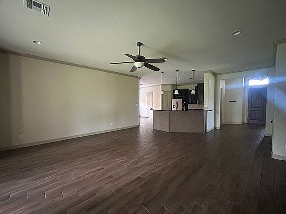 4th image of 1705 Sea Oak Dr