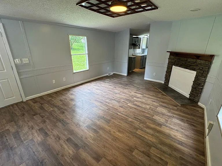 48 Meadow Chase — Photo 4