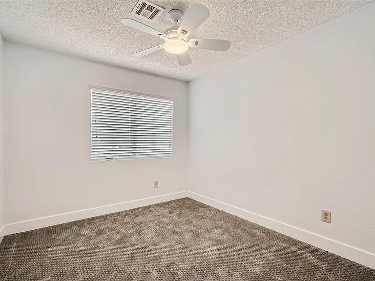 4844 Maryvale Dr — Photo 17