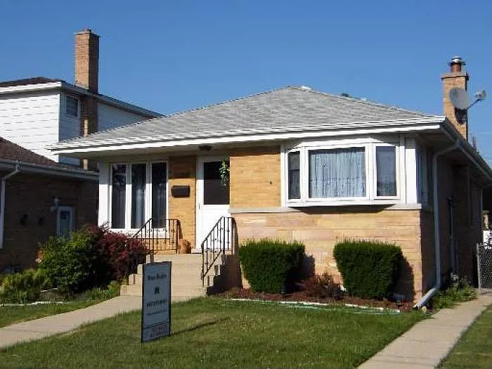 3529 Dora St photo 1
