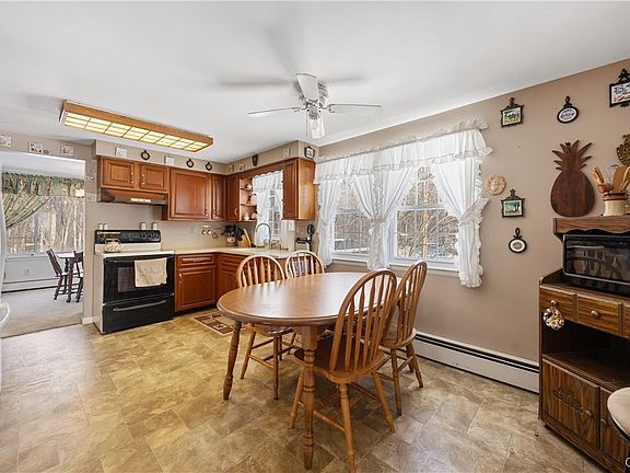 5th image of 8922 Eddy Rd