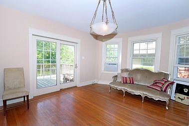 2nd image of 421 Anthwyn Rd