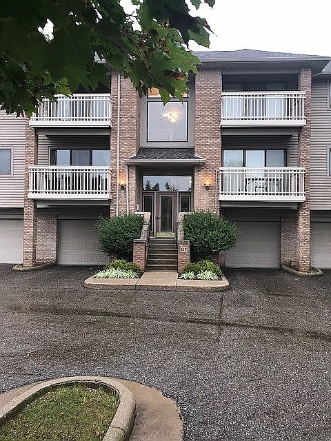 1st image of 3800 Rosemont Blvd APT 117C