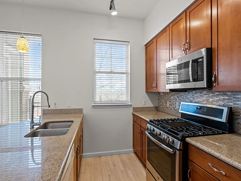 1489 Steele St #201 — Photo 9
