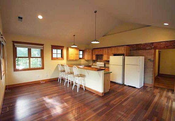 Kitchen / Living Room