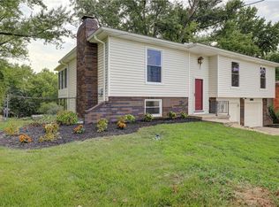 11015 NW Crooked Rd, Kansas City, MO 64152