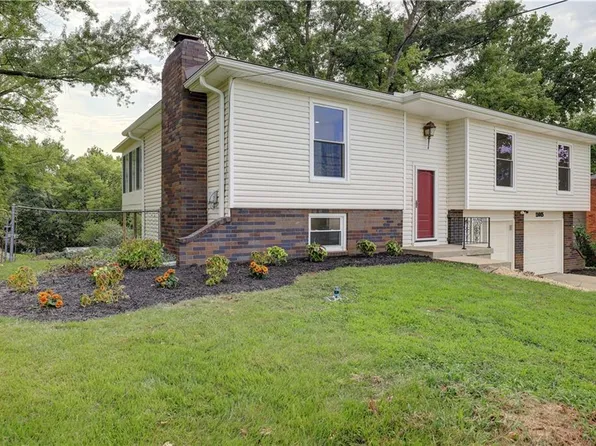 11015 NW Crooked Rd, Kansas City, MO 64152