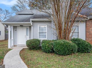 2161 Wellington Cir, Lithonia, GA 30058