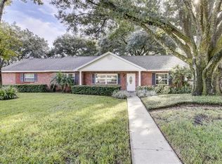 11011 Kewanee Dr, Temple Terrace, FL 33617