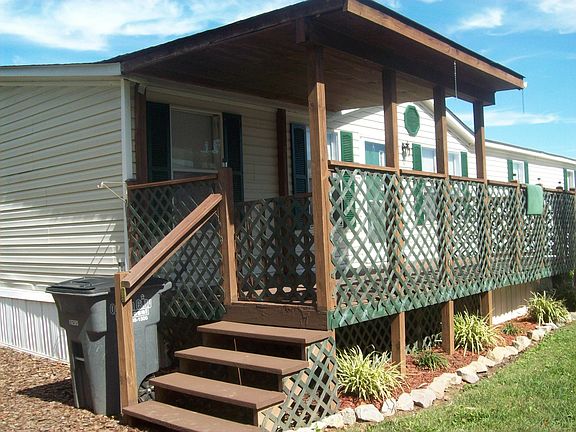 2nd image of 40 Lynnwood Cir