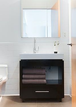 5th image of 550 W 54th St APT 1031