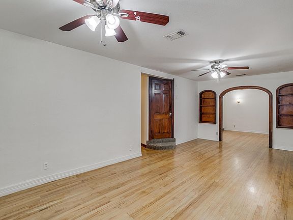4th image of 3725 El Campo Ave