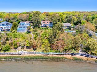 34 Hawthorne Rd, Southampton, NY 11968
