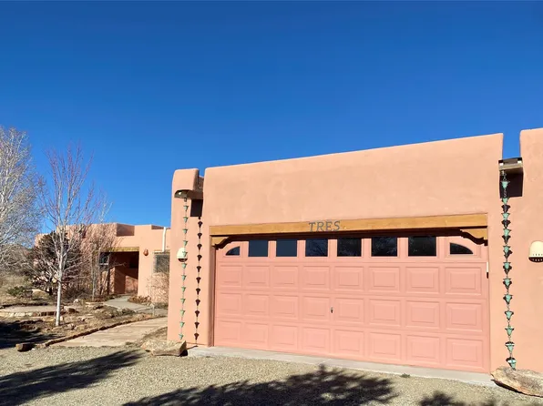 3 Penstemon Ct, Santa Fe, NM 87508