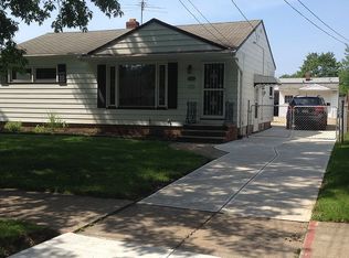 5908 Biddulph Rd, Cleveland, OH 44144