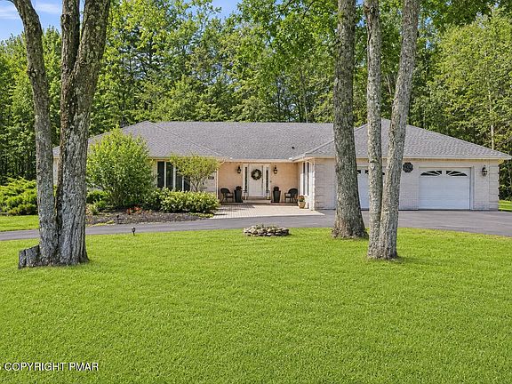 2nd image of 123 Meadow Rd