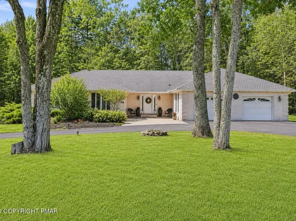 123 Meadow Rd, Pocono Lake, PA 18347