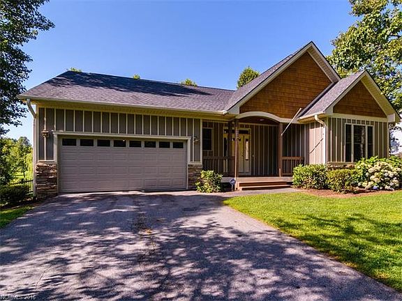 2nd image of 33 Crimson Ln