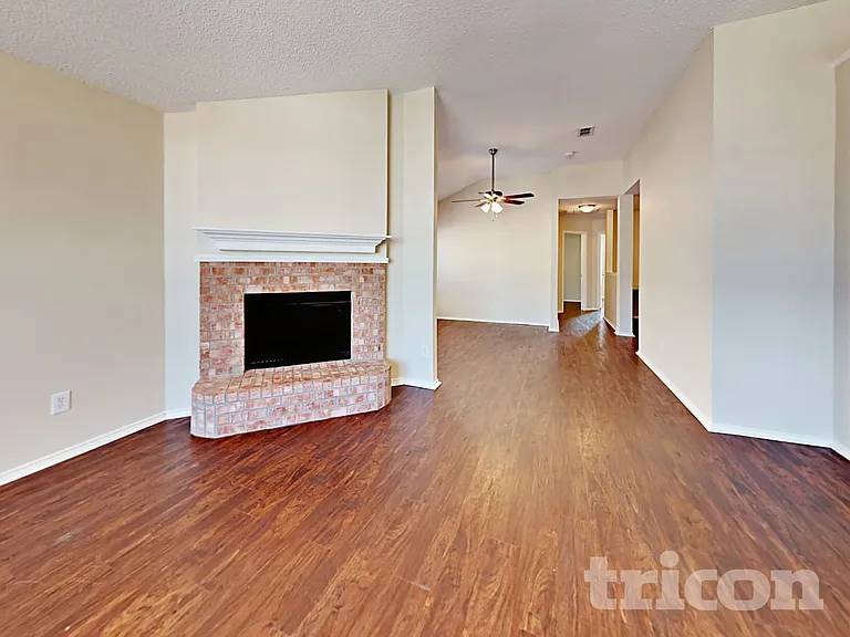 7309 Ashbourne Way — Photo 2