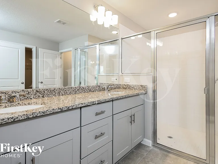 466 Earhart Dr — Photo 10