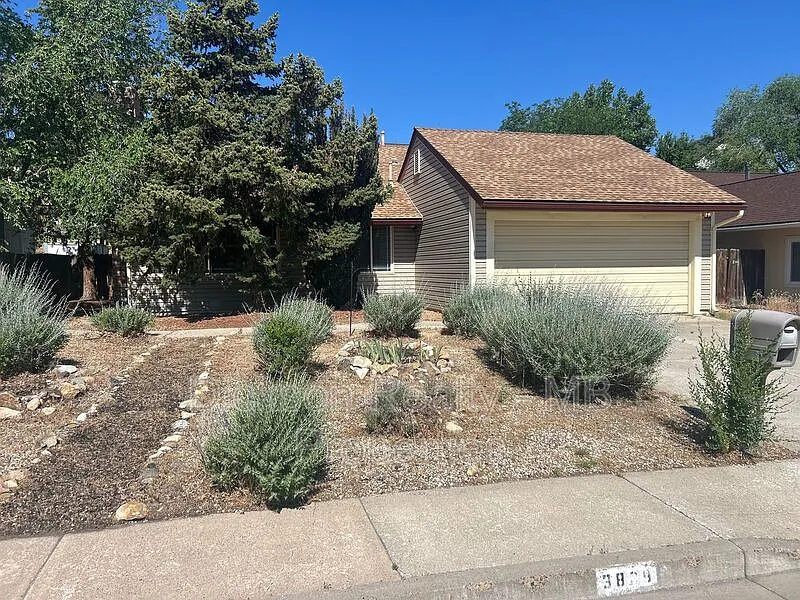 3809 Bexley Sq photo 1