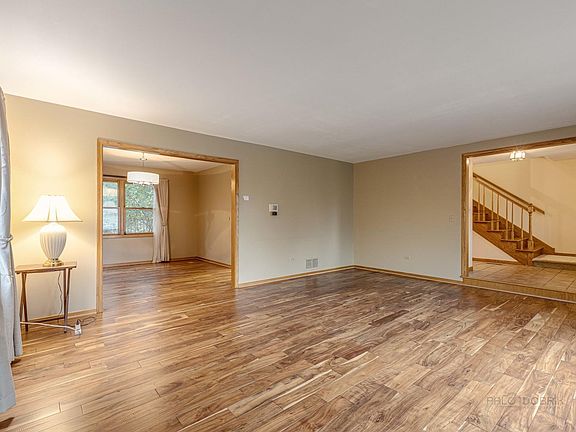 3rd image of 133 Mainsail Dr