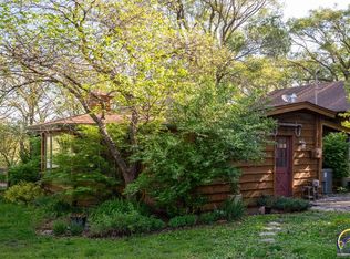 439 E Flint Hills Dr, Alma, KS 66401