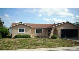 9828 Morehead Ln, Port Richey, FL 34668