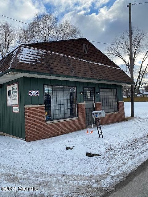 1st image of 1436 E Napier Ave