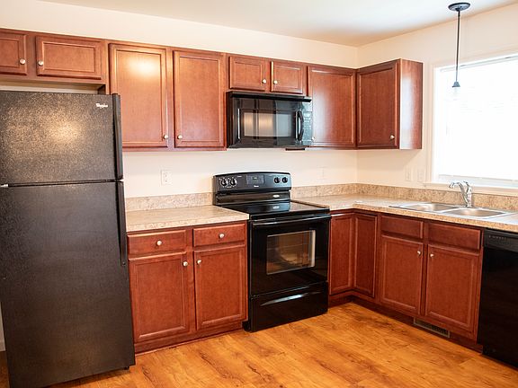 5th image of 635 Winding Ln