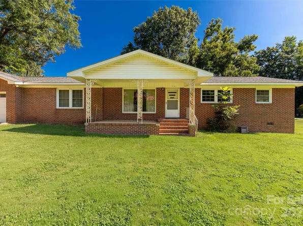 101 Stoneybrook Dr, York, SC 29745