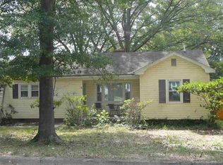 559 Lucerne Dr, Spartanburg, SC 29302