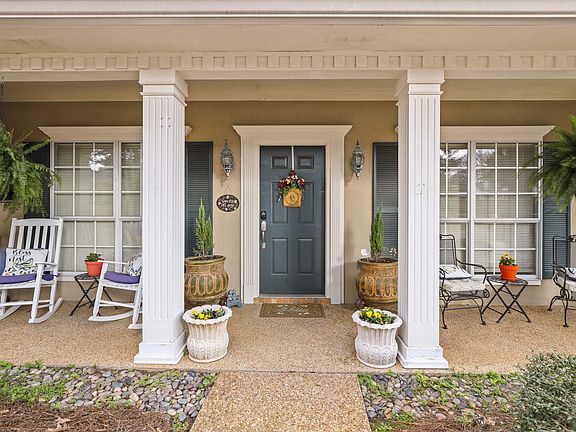 4th image of 402 Treeline Dr