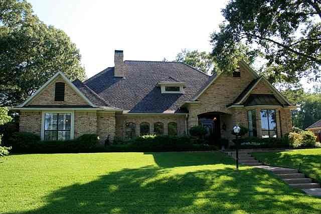 1st image of 1504 Royal Oak Dr