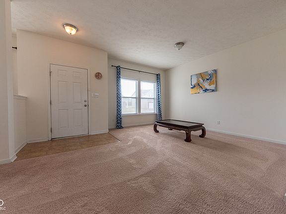 4th image of 4712 Clairmont Dr