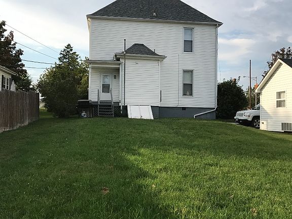 5th image of 78 Broadway St