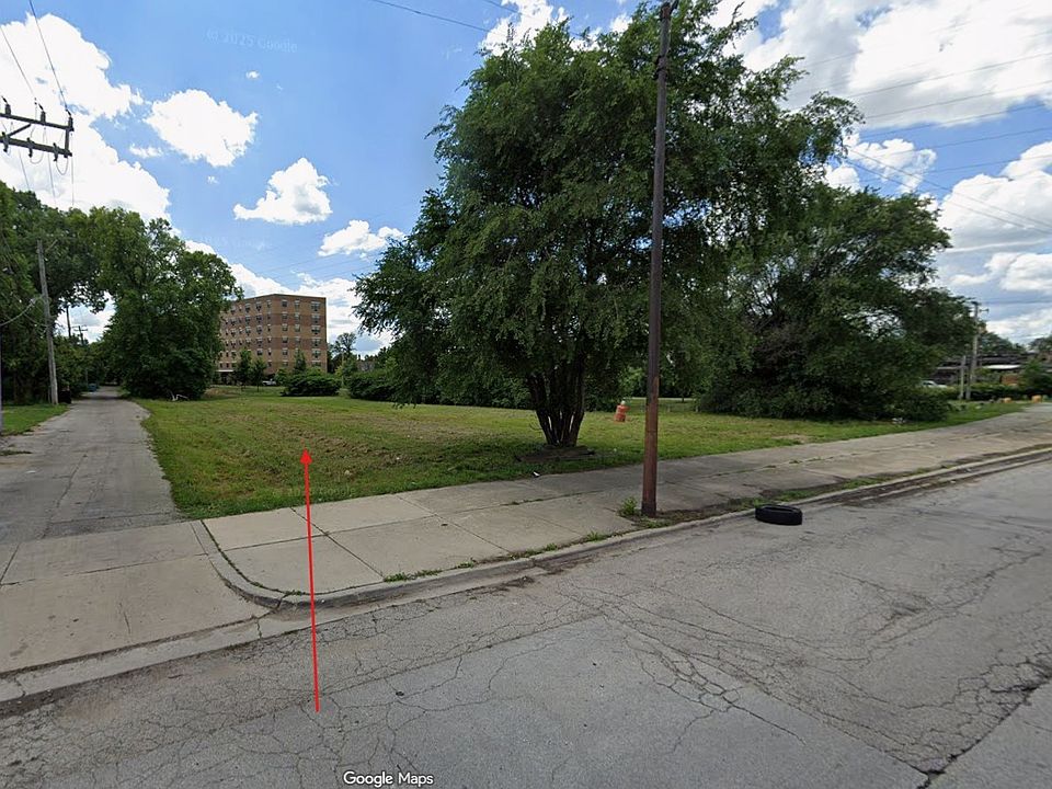 1st image of 715 W 120th St