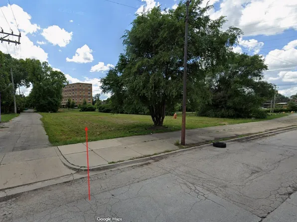 715 W 120th St, Chicago, IL 60628