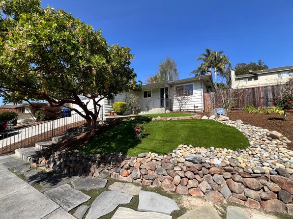 2245 Twin Hills Dr, Santa Cruz, CA 95065